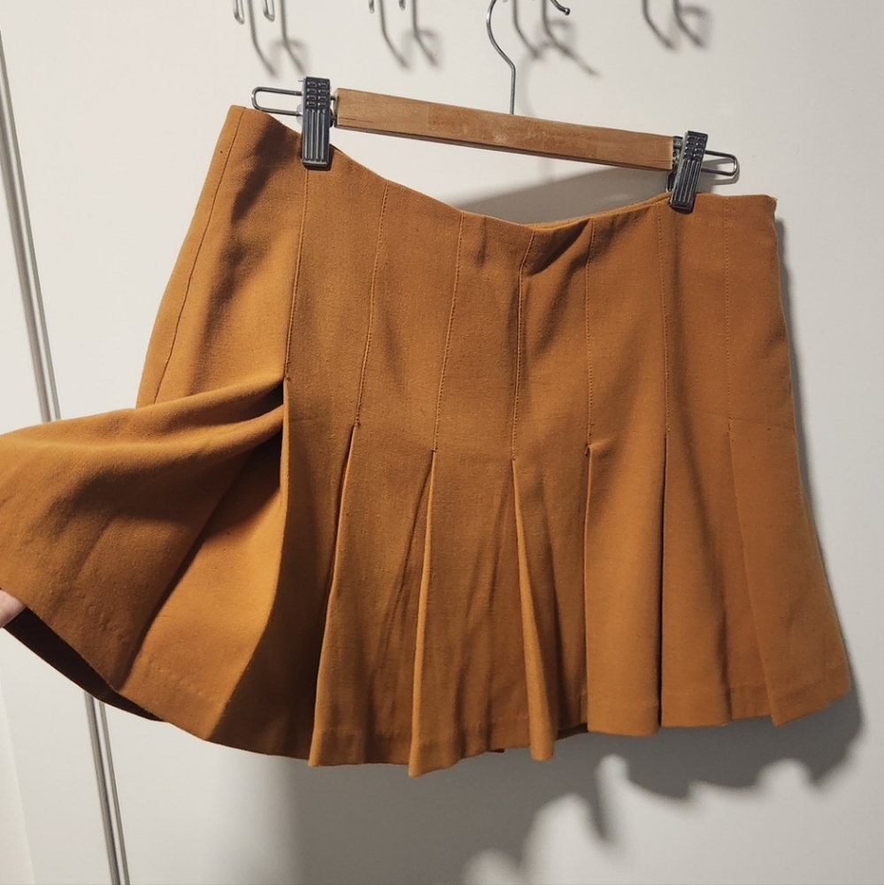 Forever 21 Pleated Cheerleader Mini Skirt